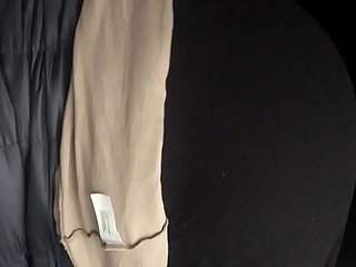 Je suis une vraie salope. Caméra cachée, baise avec un parfait inconnu.